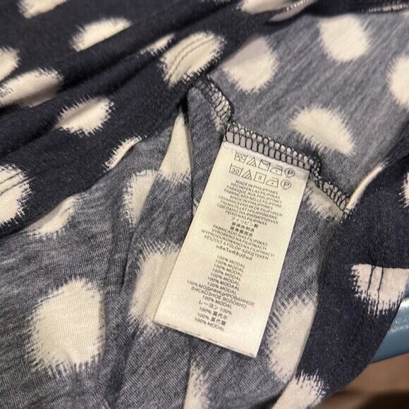 Michael Kors Tee Shirt Womens Medium Blue White Rayon Cap Sleeve Stretch Basic - Picture 9 of 9